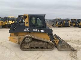 2014 DEERE 323E