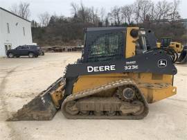 2014 DEERE 323E