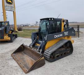 2019 DEERE 325G