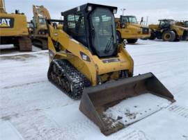 2010 CATERPILLAR 257B3