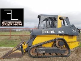 2019 DEERE 323E