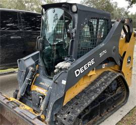 2017 DEERE 317G