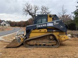 2018 DEERE 333G