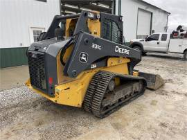 2017 DEERE 331G