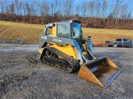 2011 DEERE 333D