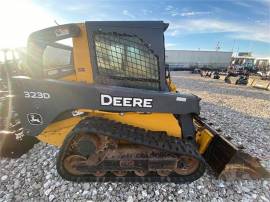 2012 DEERE 323D