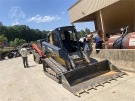 2019 DEERE 331G