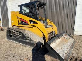 2001 CATERPILLAR 267