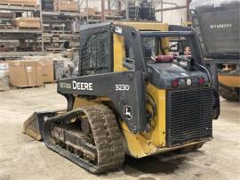 2013 DEERE 323D