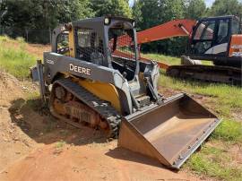 2010 DEERE 323D