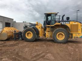 2017 DEERE 844KIII