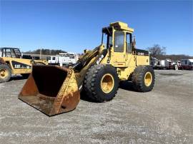 1983 DEERE 644CB