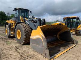 2019 DEERE 844L