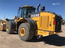 2019 DEERE 824K