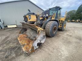 2006 DEERE 744J