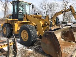 2011 CATERPILLAR 938H