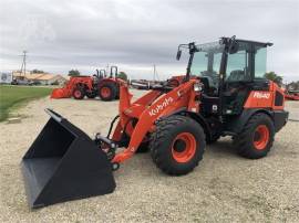 2022 KUBOTA R640