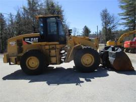 2011 CATERPILLAR 938H