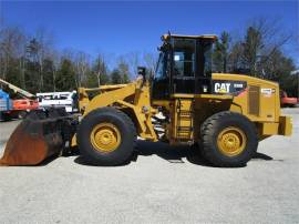 2011 CATERPILLAR 938H