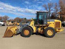 2005 DEERE 444J