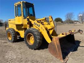 1989 DEERE 344E