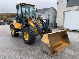 2016 DEERE 324K