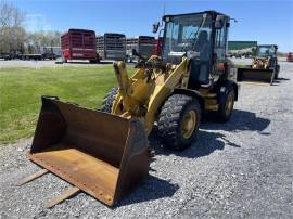 2016 CATERPILLAR 907M