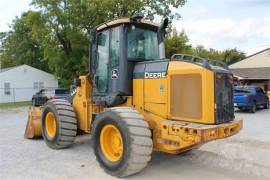 2009 DEERE 444K