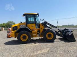 2022 JCB 417 AGRI