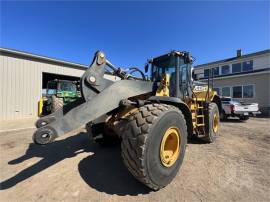 2018 DEERE 824K