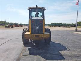 2009 DEERE 444K