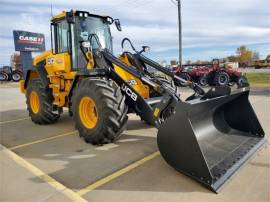 2022 JCB 427