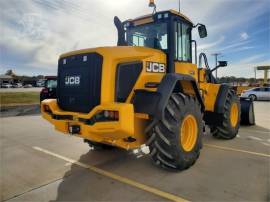 2022 JCB 427