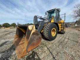 2019 DEERE 724K