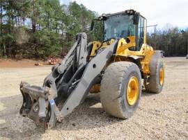 2011 VOLVO L110F