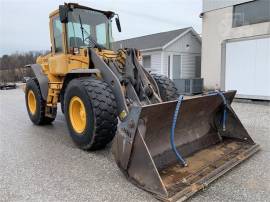 2004 VOLVO L60E