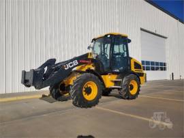 2022 JCB 409 AGRI