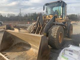 2011 VOLVO L70F