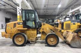 2016 CATERPILLAR 910K