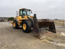 2010 VOLVO L110F