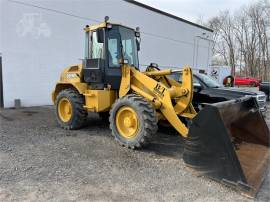 2000 DEERE 324H