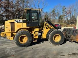 2010 CATERPILLAR 930H