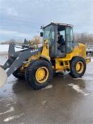 2010 DEERE 444K