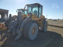 2010 VOLVO L90F