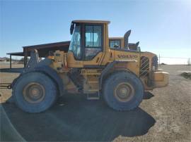 2010 VOLVO L90F