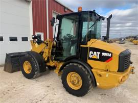 2017 CATERPILLAR 906M