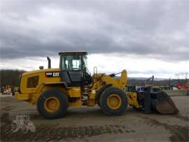 2017 CATERPILLAR 926M