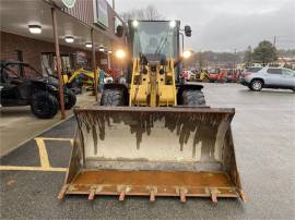 2019 CATERPILLAR 908M