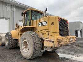 2001 DEERE 744H