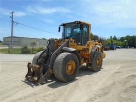 2010 VOLVO L70F